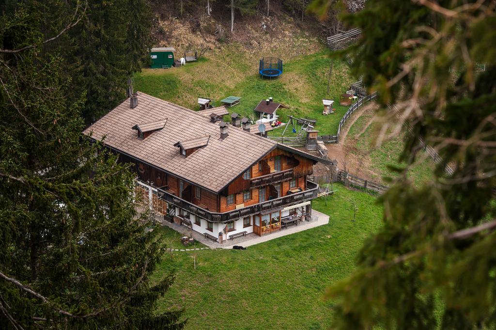 Haus Waldruhe Lägenhet Innichen Exteriör bild